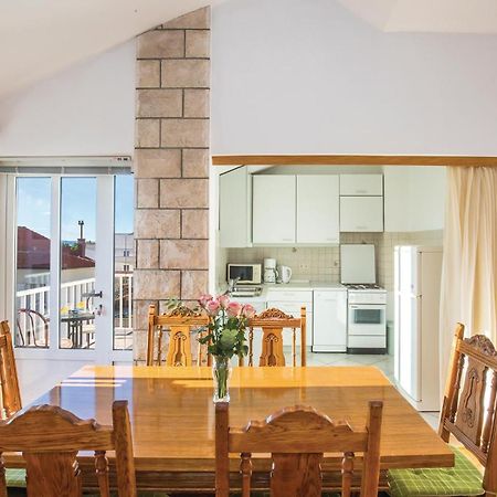 3 Bedroom Amazing Apartment In Makarská Exteriér fotografie