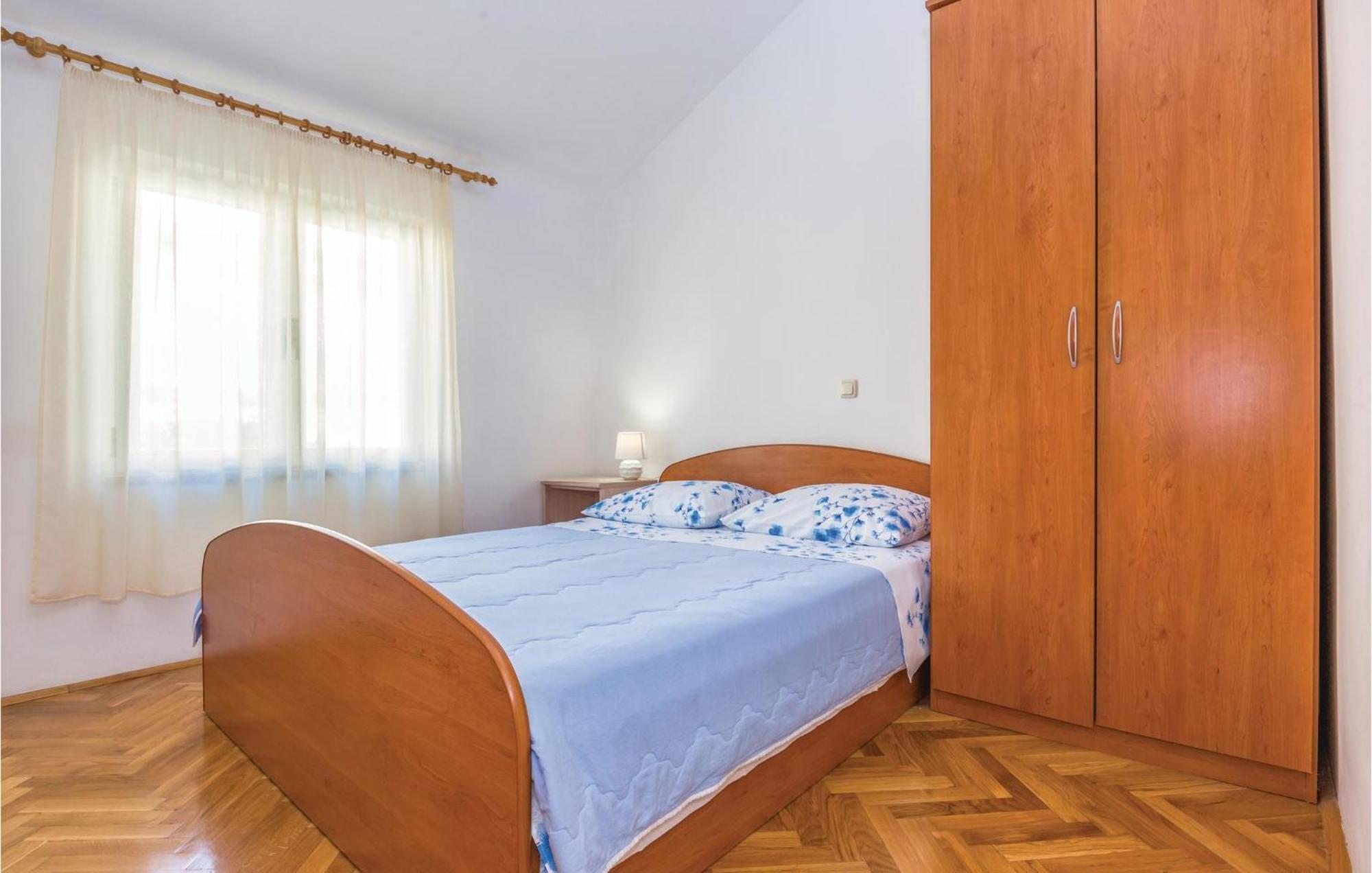 3 Bedroom Amazing Apartment In Makarská Exteriér fotografie